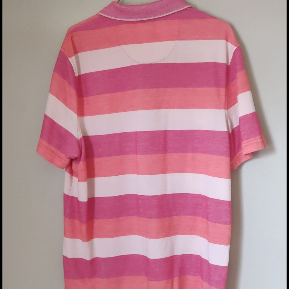T-Shirt - Picture 4 of 4